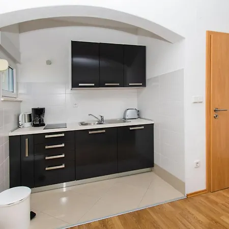 Apartment Kendes *
