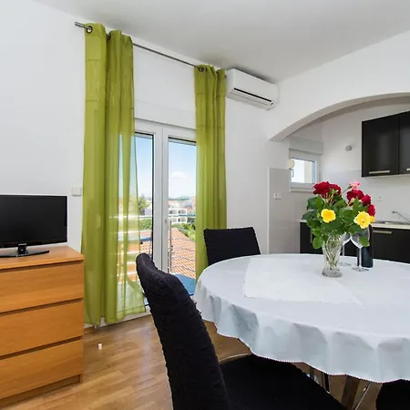 Apartament Kendes