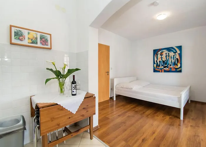 Appartement Kendes *